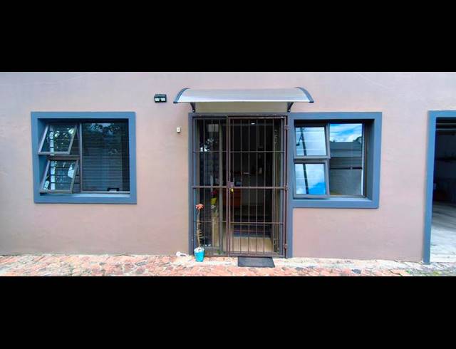 5 BEDROOM HOUSE FOR SALE IN GEORGE EAST